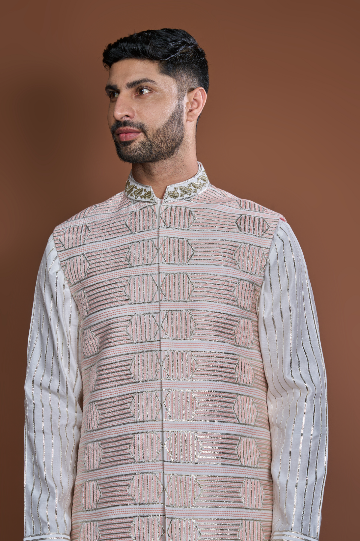 Off white peach thread textured bandi kurta set