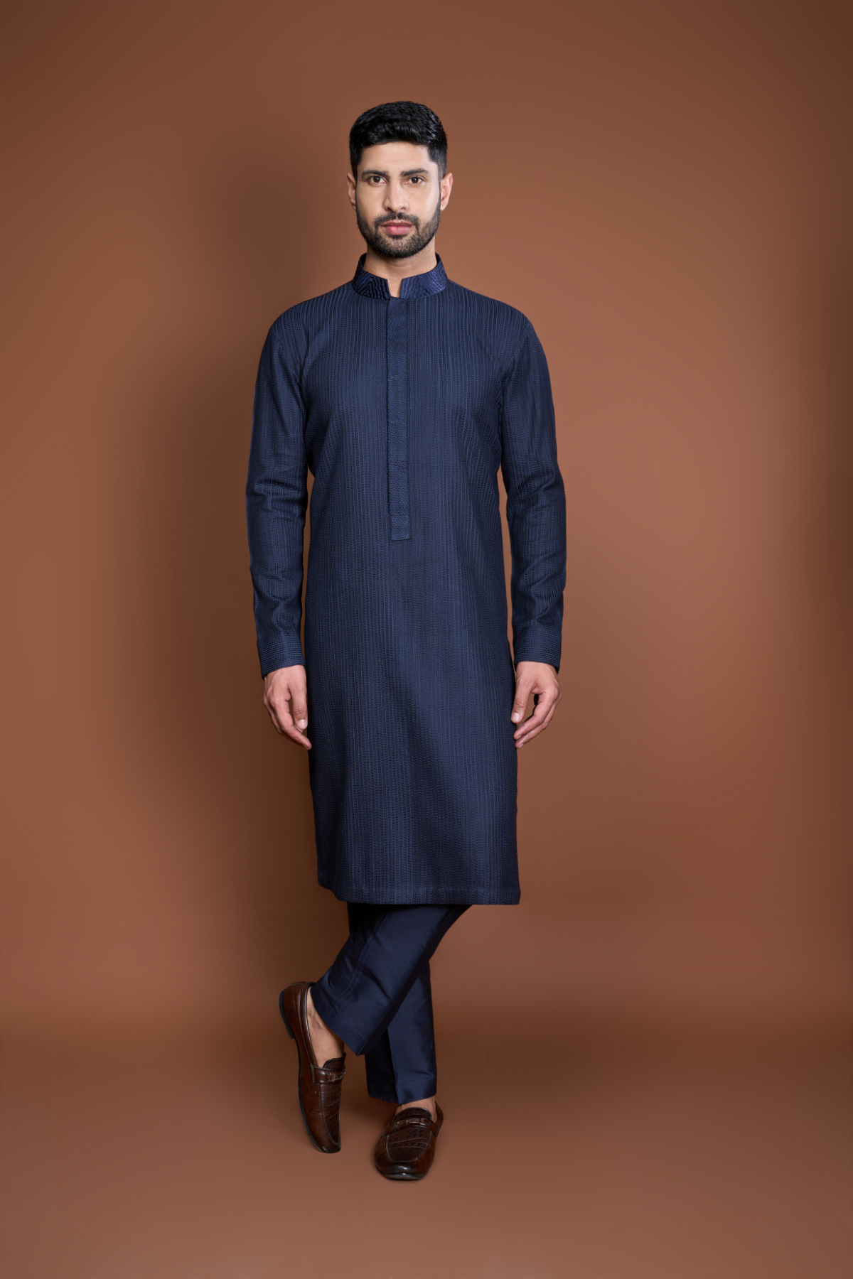 Dark blue pintucks and thread texture kurta set