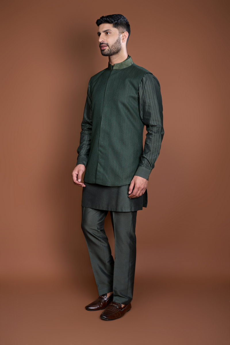 Dark green pintucks and thread texture bandi kurta set