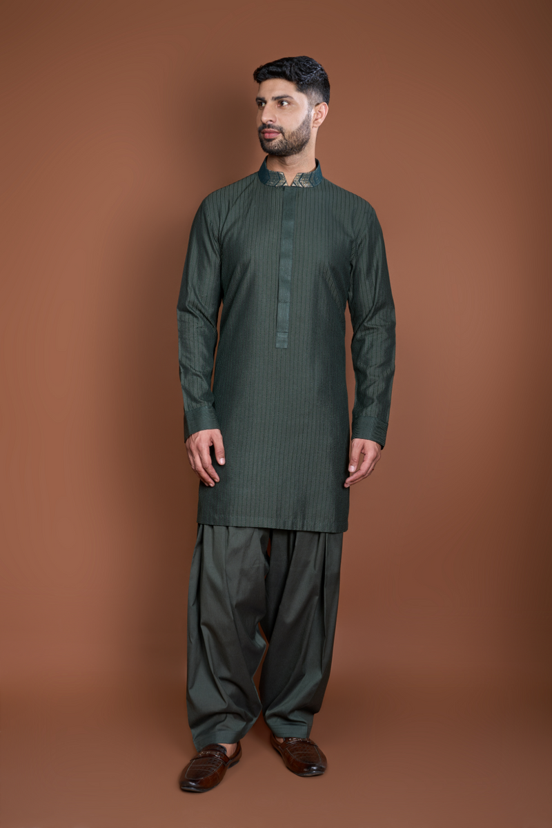 Dark green thread textured kurta set