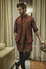 Kartik Aaryan In Maroon bandi jacket with kurta set - Kunal Anil Tanna