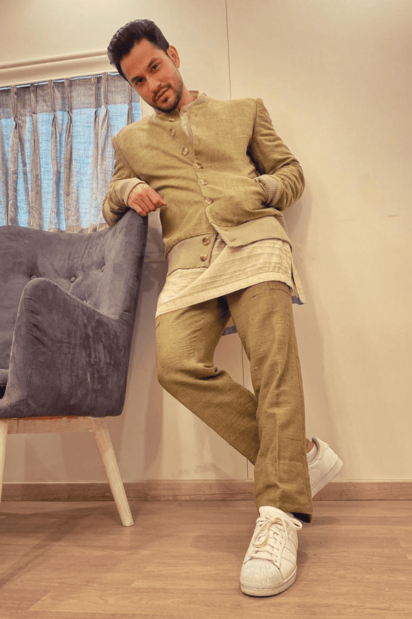 Kunal Khemu In Olive green bomber jacket with off white kurta and olive green trousers - Kunal Anil Tanna