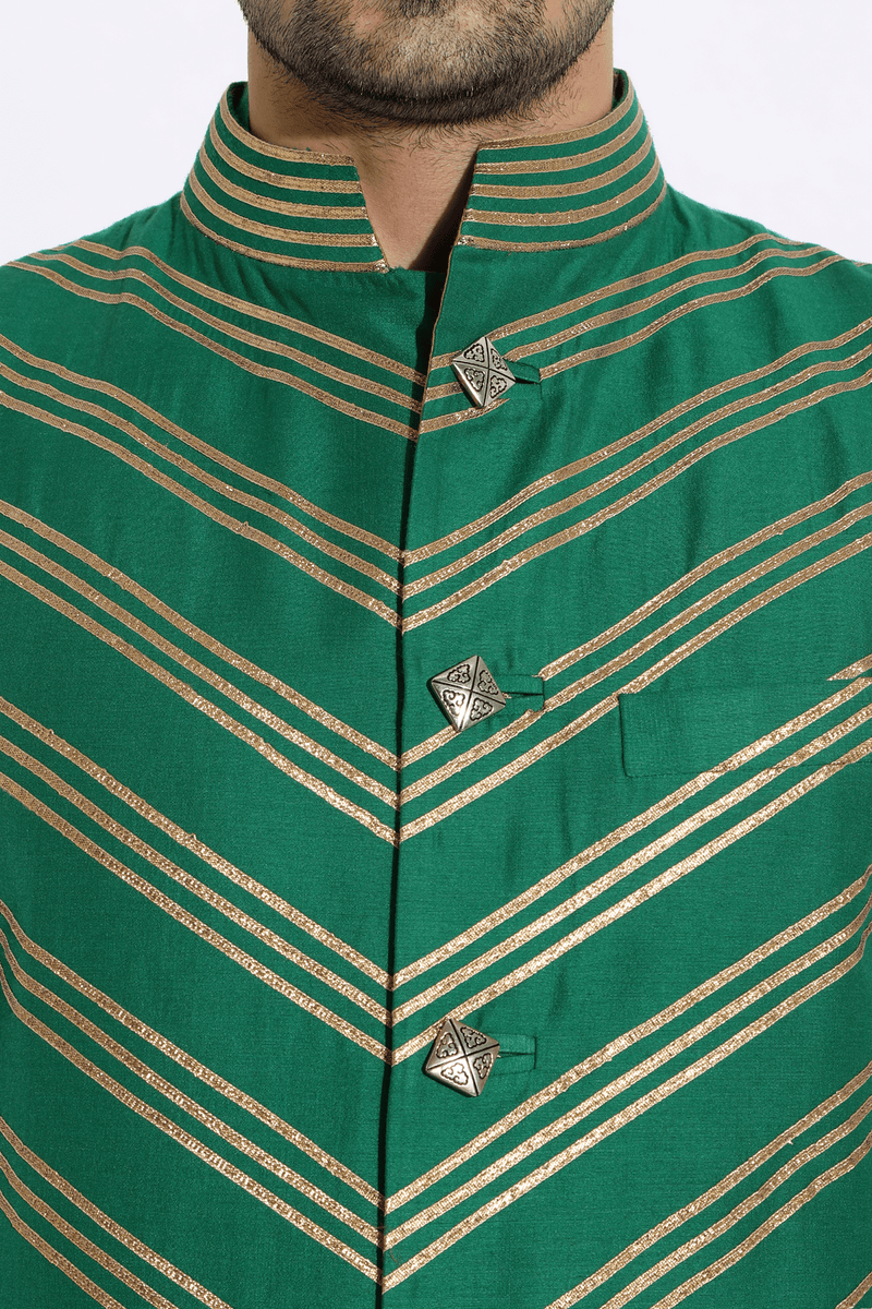 Dark green bandi with kurta and off-white aligarhi - Kunal Anil Tanna