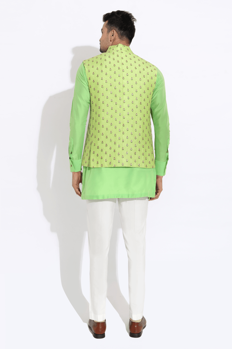 Bright green bandi, Green kurta,off-white aligarhi - Kunal Anil Tanna
