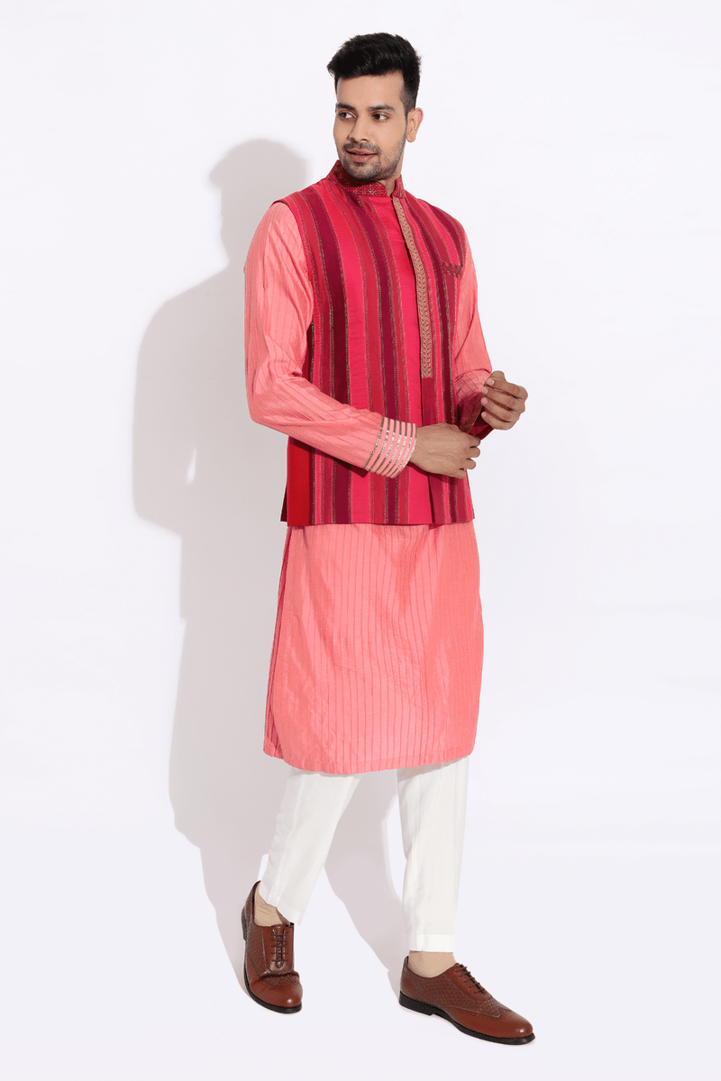 Pink/red bandi with pink kurta and off-white aligarhi - Kunal Anil Tanna